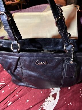 Coach Navy metallic Leather bag excellent Shoulder Bag - Classic Women's Tote